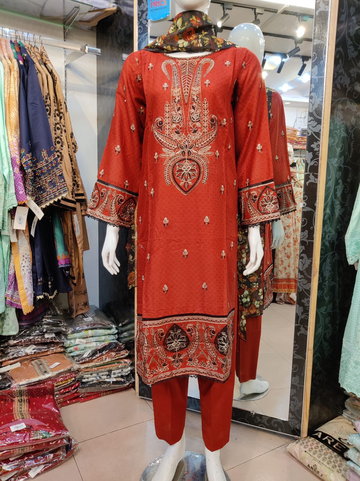 DL Embroidered Lawn-3PC